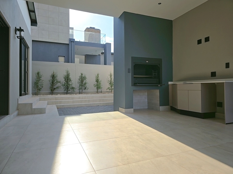 4 Bedroom Property for Sale in Fountainbrook Estate Gauteng