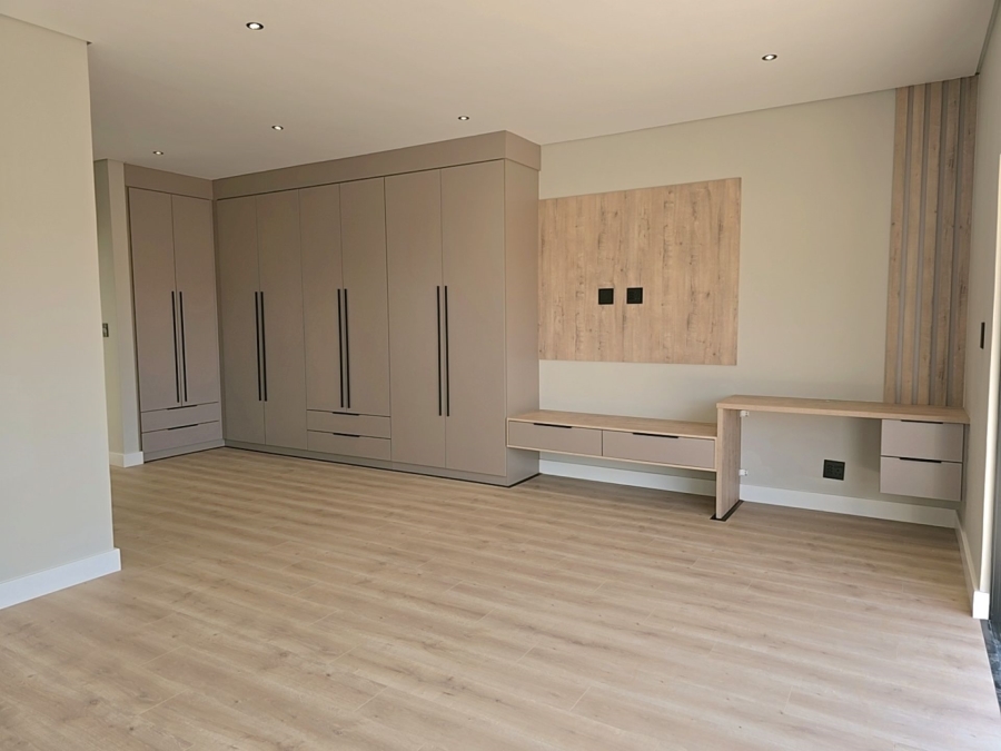 4 Bedroom Property for Sale in Fountainbrook Estate Gauteng
