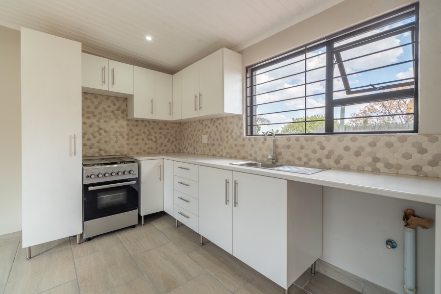 To Let 1 Bedroom Property for Rent in Sharonlea Gauteng