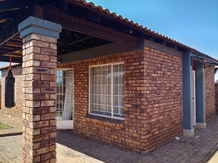 To Let 3 Bedroom Property for Rent in Andeon AH Gauteng