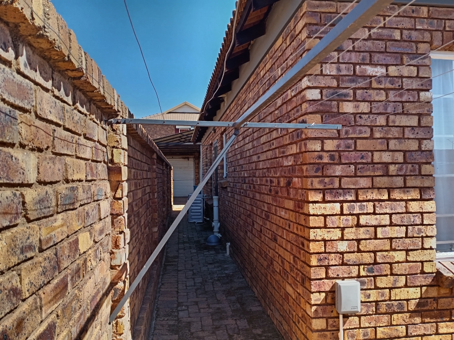 To Let 3 Bedroom Property for Rent in Andeon AH Gauteng