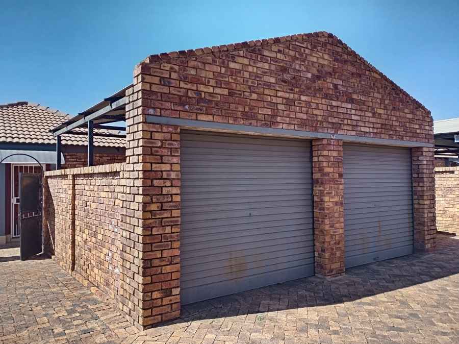 To Let 3 Bedroom Property for Rent in Andeon AH Gauteng