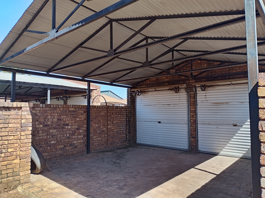 To Let 3 Bedroom Property for Rent in Andeon AH Gauteng