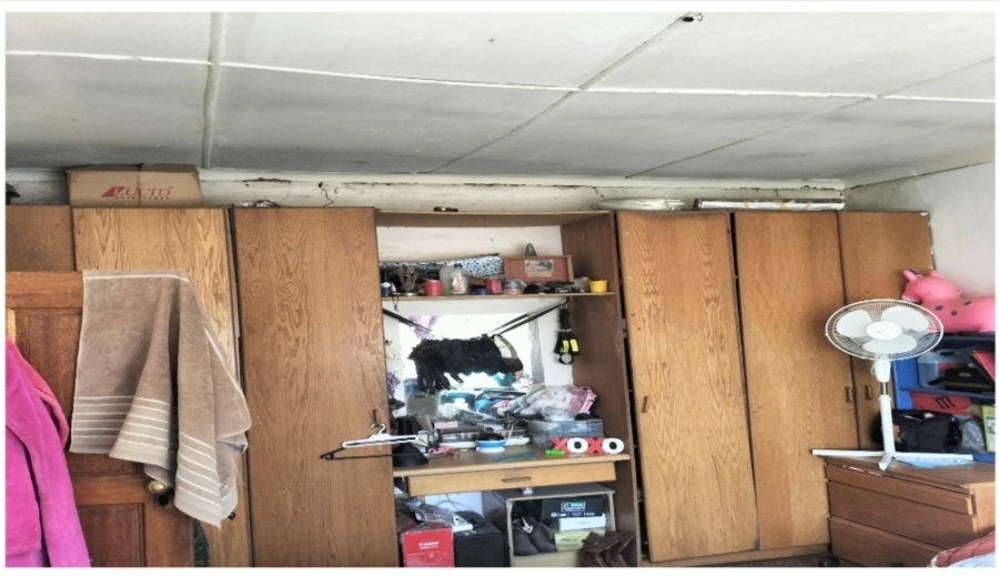 4 Bedroom Property for Sale in Nanescol Gauteng