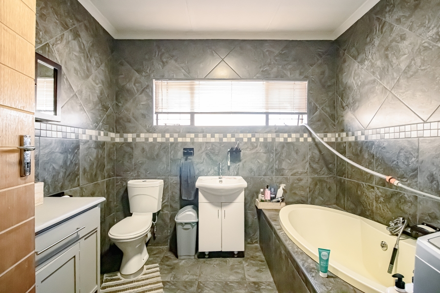 3 Bedroom Property for Sale in Daspoort Gauteng