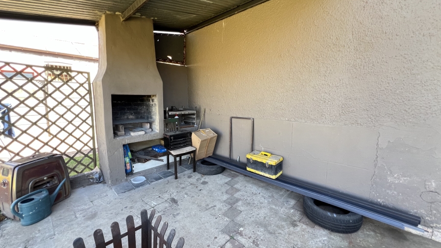 2 Bedroom Property for Sale in Krugersdorp West Gauteng