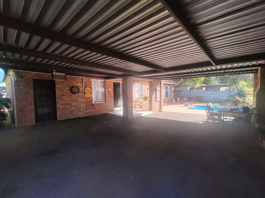 4 Bedroom Property for Sale in Pretoria North Gauteng