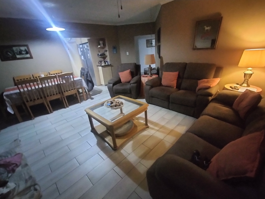 4 Bedroom Property for Sale in Pretoria North Gauteng