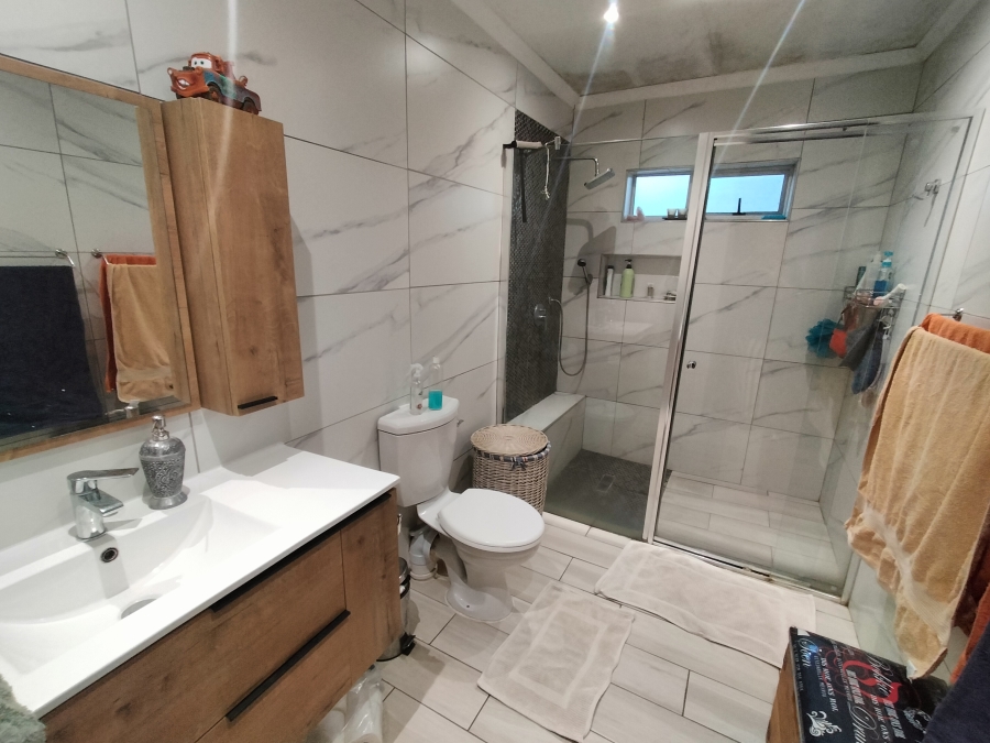 4 Bedroom Property for Sale in Pretoria North Gauteng