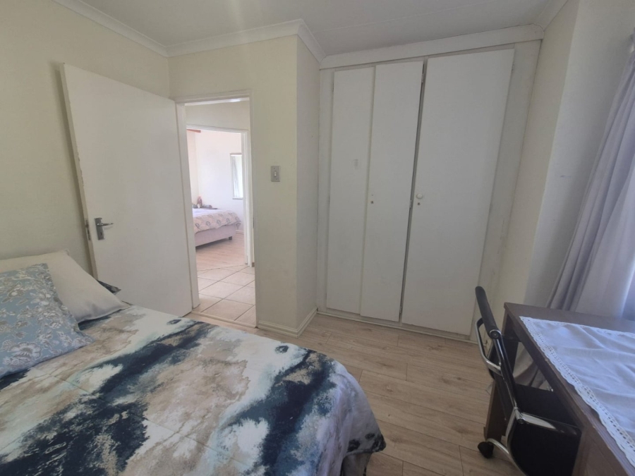 3 Bedroom Property for Sale in Noordheuwel Gauteng