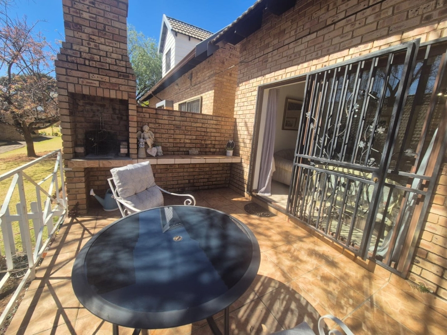 3 Bedroom Property for Sale in Noordheuwel Gauteng