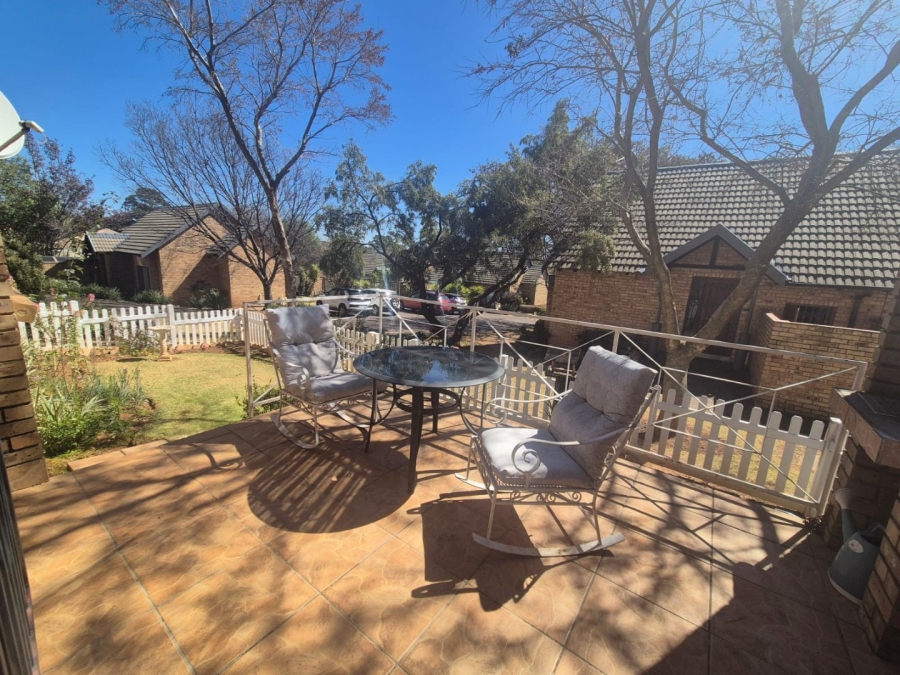 3 Bedroom Property for Sale in Noordheuwel Gauteng