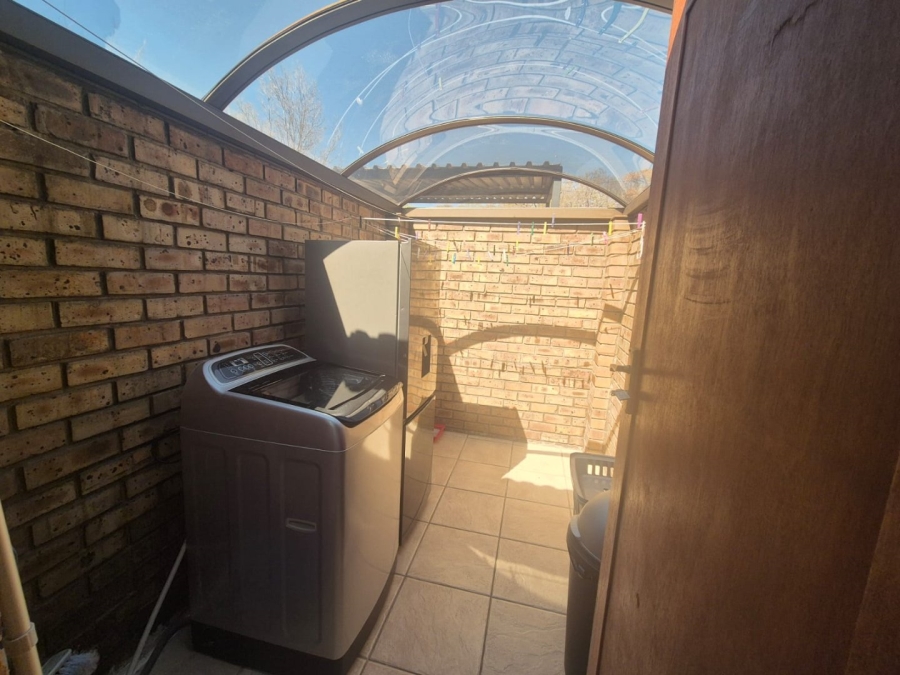 3 Bedroom Property for Sale in Noordheuwel Gauteng