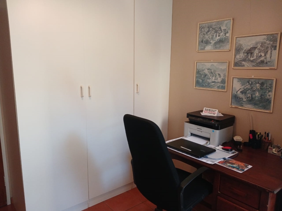 3 Bedroom Property for Sale in Greenhills Gauteng
