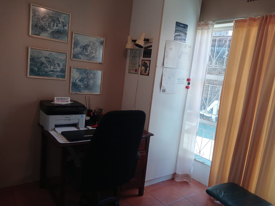 3 Bedroom Property for Sale in Greenhills Gauteng