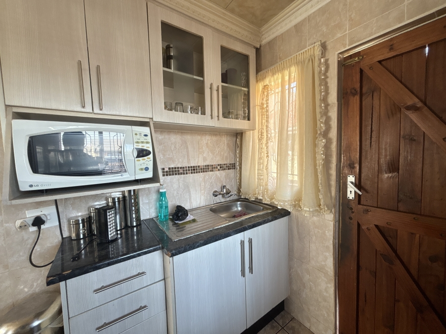2 Bedroom Property for Sale in Vosloorus Gauteng