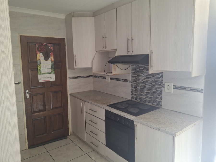 3 Bedroom Property for Sale in Windmill Park Gauteng
