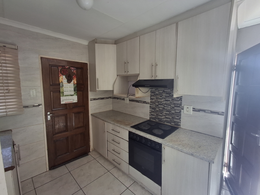 3 Bedroom Property for Sale in Windmill Park Gauteng