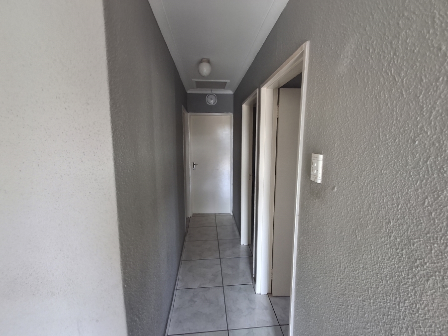 3 Bedroom Property for Sale in Windmill Park Gauteng