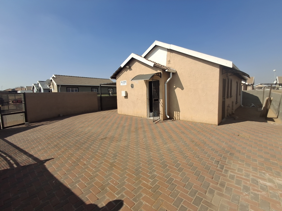 3 Bedroom Property for Sale in Windmill Park Gauteng