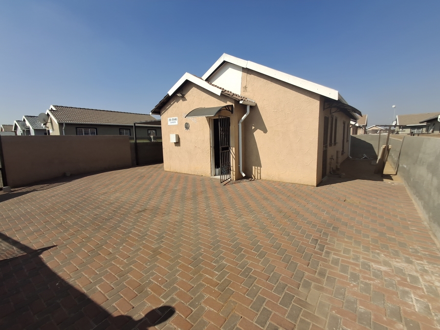 3 Bedroom Property for Sale in Windmill Park Gauteng