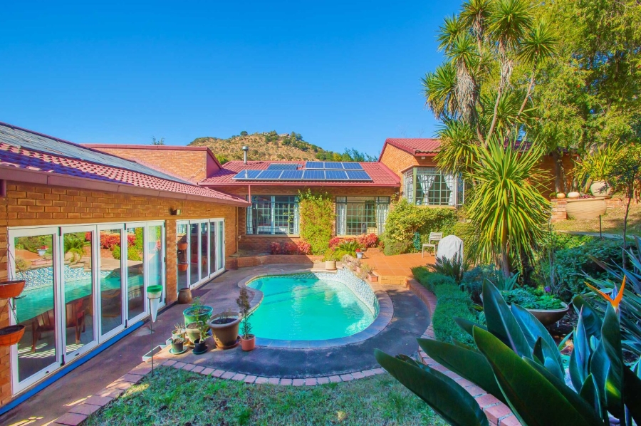 4 Bedroom Property for Sale in Strubensvallei Gauteng