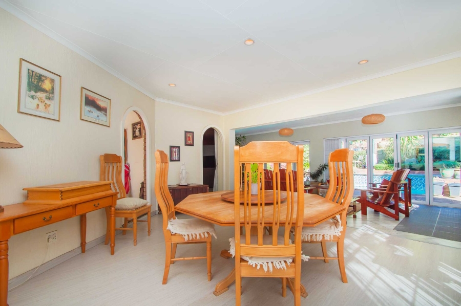 4 Bedroom Property for Sale in Strubensvallei Gauteng