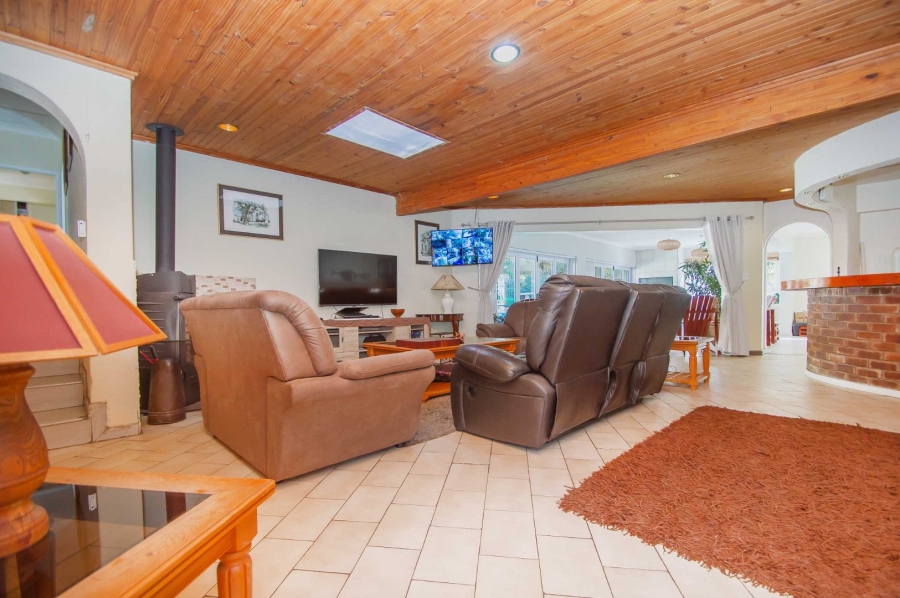 4 Bedroom Property for Sale in Strubensvallei Gauteng