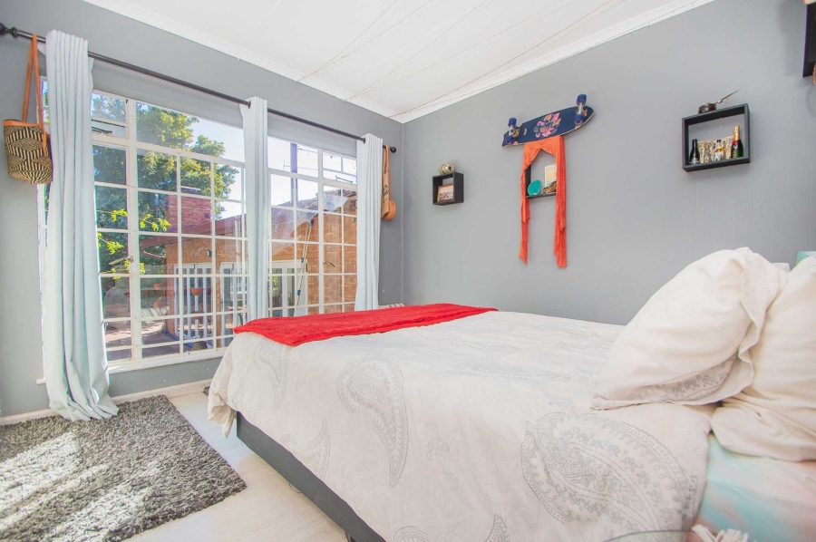 4 Bedroom Property for Sale in Strubensvallei Gauteng