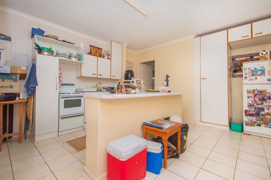 4 Bedroom Property for Sale in Strubensvallei Gauteng