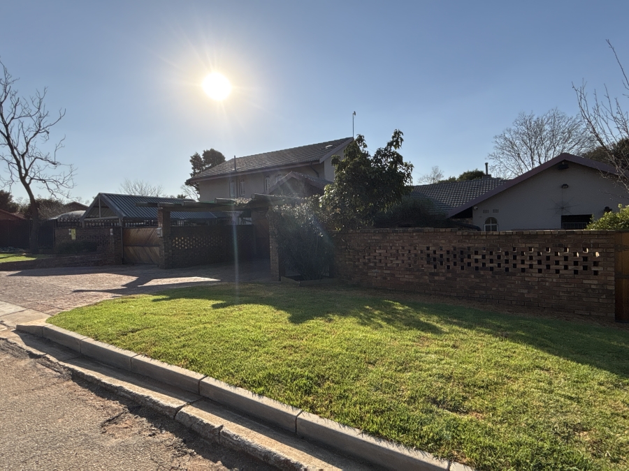 3 Bedroom Property for Sale in Morehill Gauteng