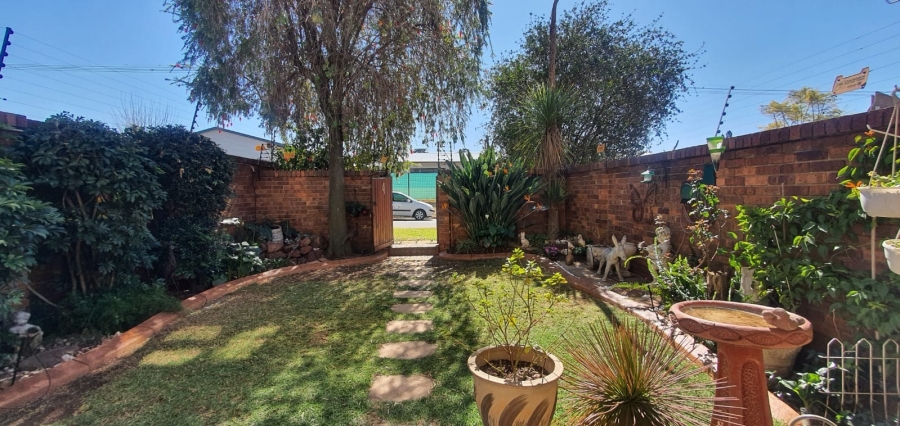 3 Bedroom Property for Sale in Lambton Gauteng