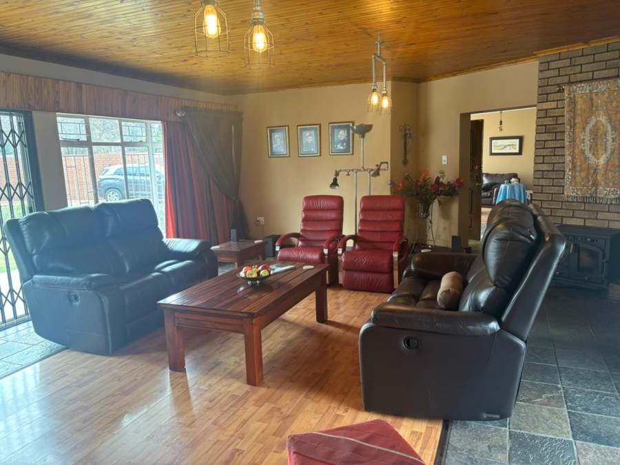 4 Bedroom Property for Sale in Vanderbijlpark SE 2 Gauteng