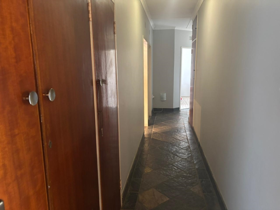 4 Bedroom Property for Sale in Vanderbijlpark SE 2 Gauteng