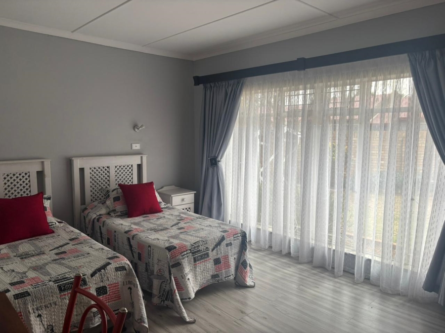 4 Bedroom Property for Sale in Vanderbijlpark SE 2 Gauteng