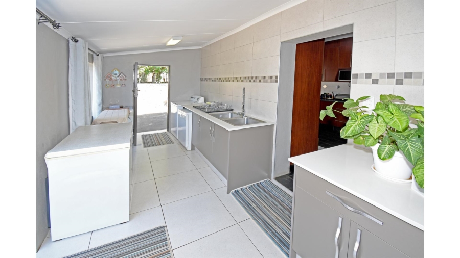 8 Bedroom Property for Sale in Gerardsville Gauteng