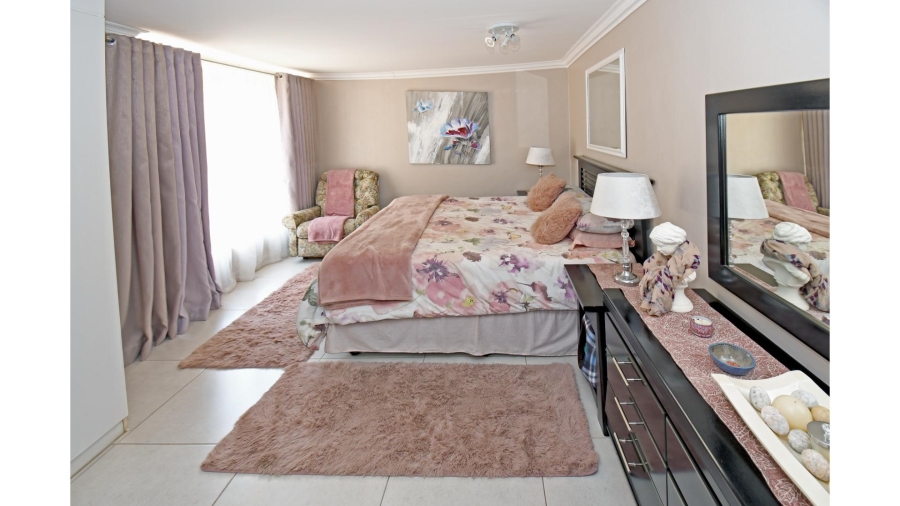 8 Bedroom Property for Sale in Gerardsville Gauteng