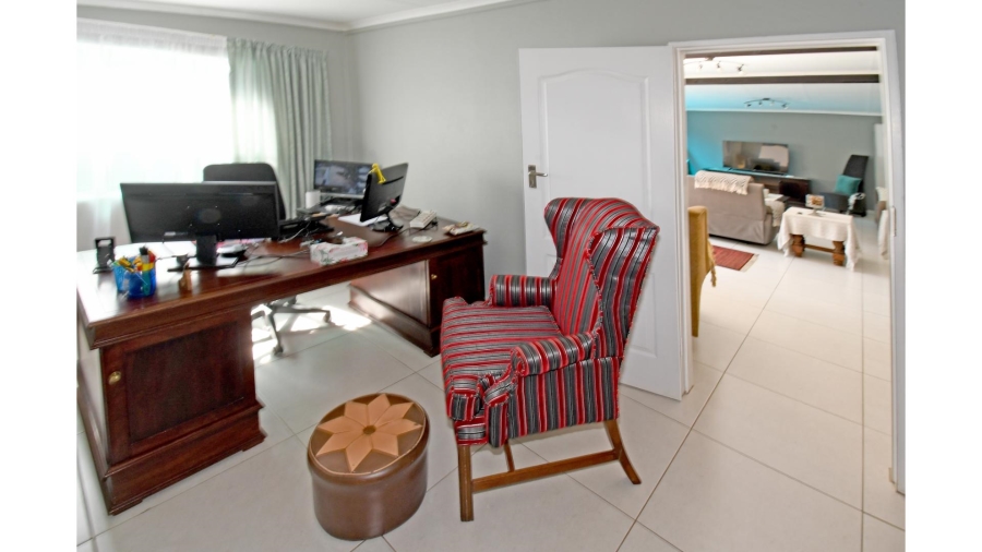 8 Bedroom Property for Sale in Gerardsville Gauteng
