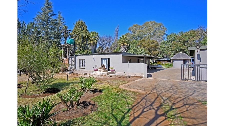8 Bedroom Property for Sale in Gerardsville Gauteng