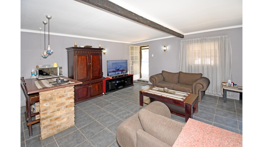 8 Bedroom Property for Sale in Gerardsville Gauteng