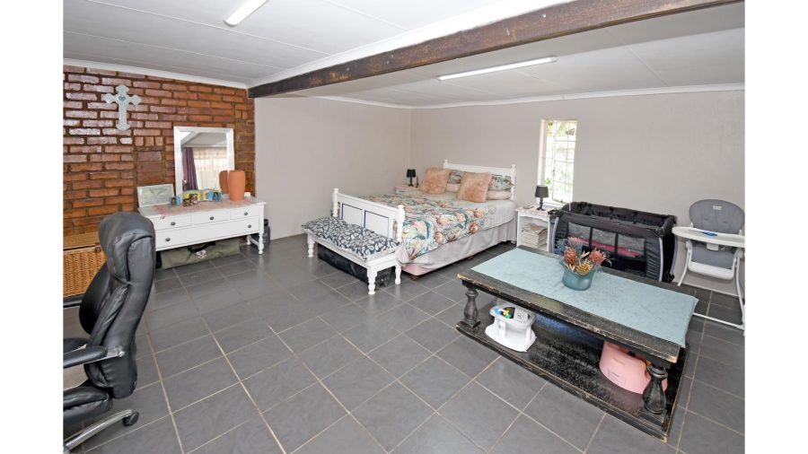 8 Bedroom Property for Sale in Gerardsville Gauteng