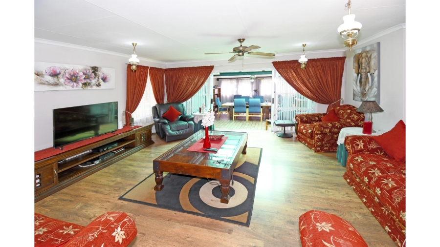 8 Bedroom Property for Sale in Gerardsville Gauteng