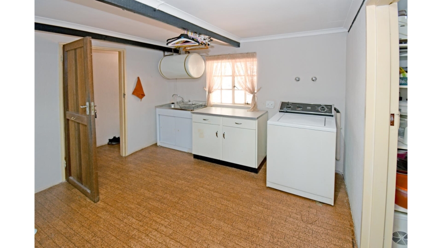 8 Bedroom Property for Sale in Gerardsville Gauteng