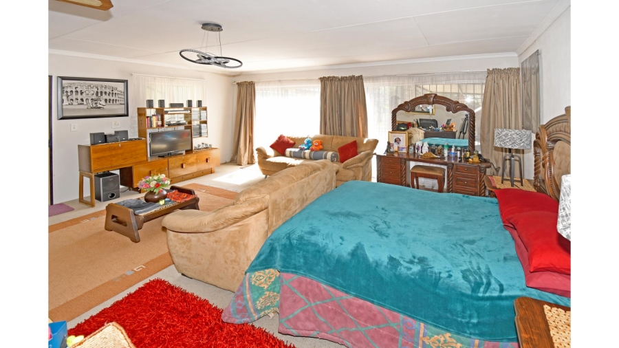 8 Bedroom Property for Sale in Gerardsville Gauteng