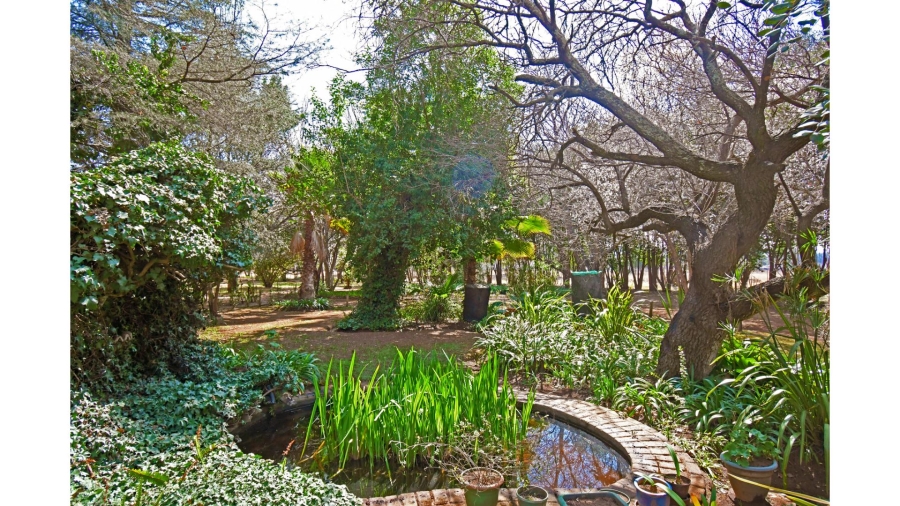 8 Bedroom Property for Sale in Gerardsville Gauteng