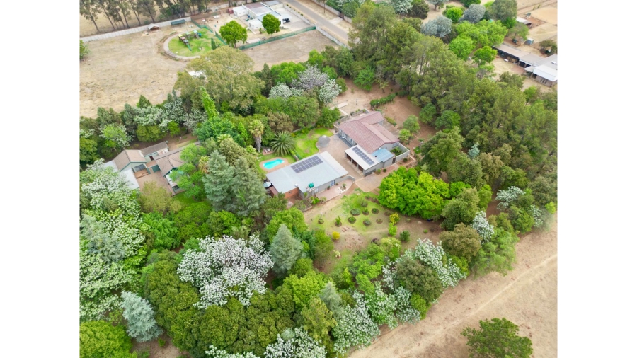 8 Bedroom Property for Sale in Gerardsville Gauteng
