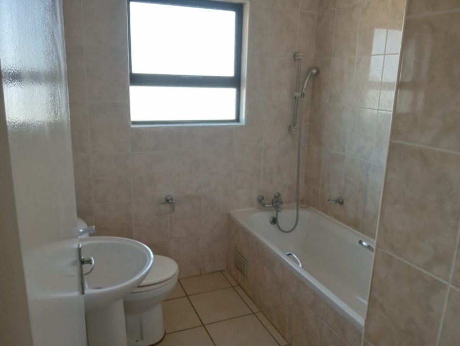 2 Bedroom Property for Sale in Parkrand Gauteng