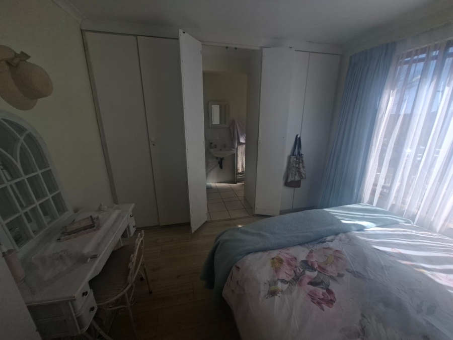 3 Bedroom Property for Sale in Noordheuwel Gauteng