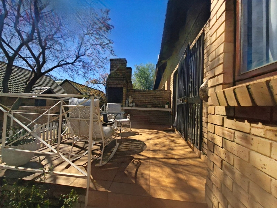 3 Bedroom Property for Sale in Noordheuwel Gauteng