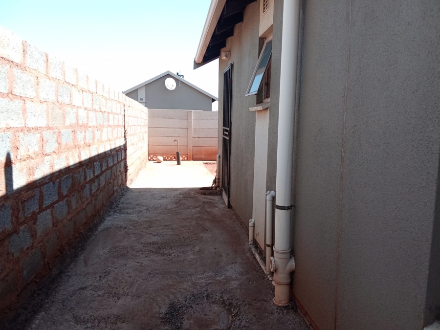 2 Bedroom Property for Sale in Sky City Gauteng